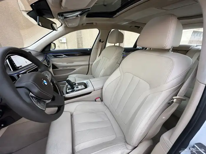 بي ام 740 ماشي فقط 73 الف بدي وكاله صيانات وكاله 13