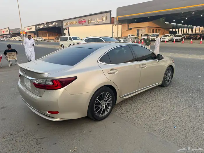 لكزس ES 2016 DD فل كامل 6