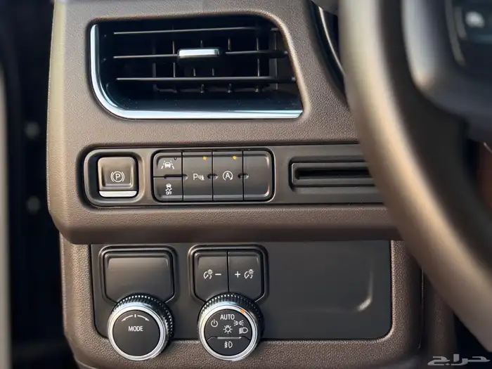 جي ام سي يوكن 2023 اسود 14