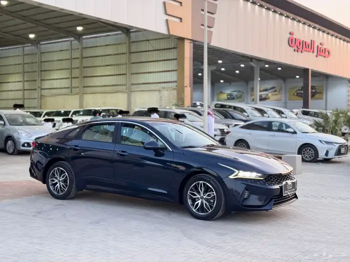 كيا K5 2022 ازرق غامق 6