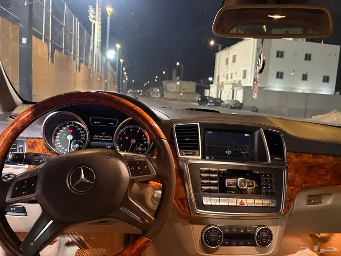 مرسيدس GL500 2