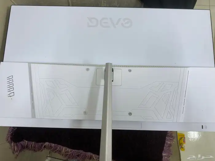 شاشة ديفو شبه جديدة 1