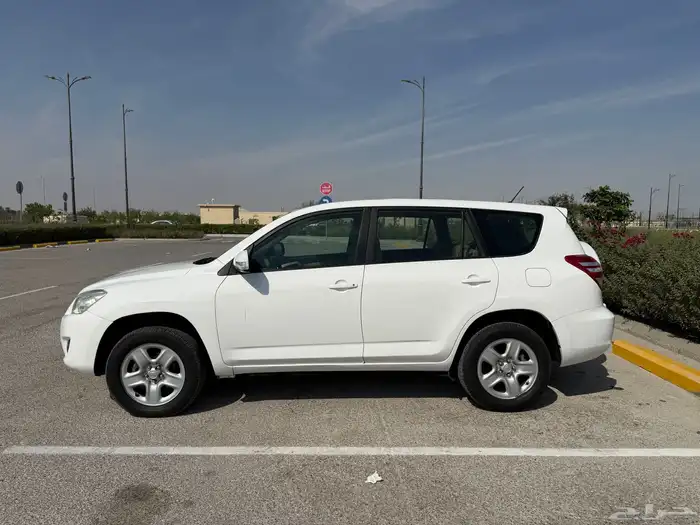 تويوتا راف فور مديل 2012 2