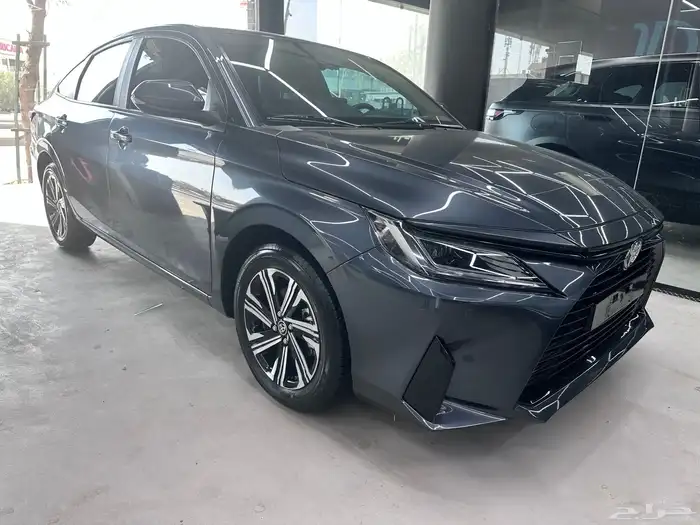 اويوتا يارس yX فل كامل م 2023 1