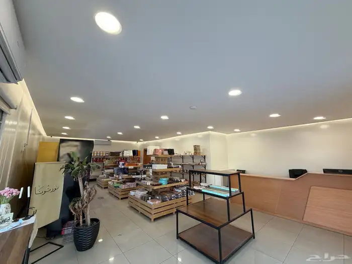 محل حلا وأسر منتجة للتقبيل 1