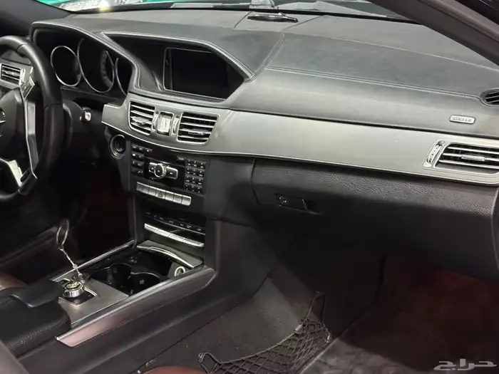 مرسيدس E300 Model 2015 13