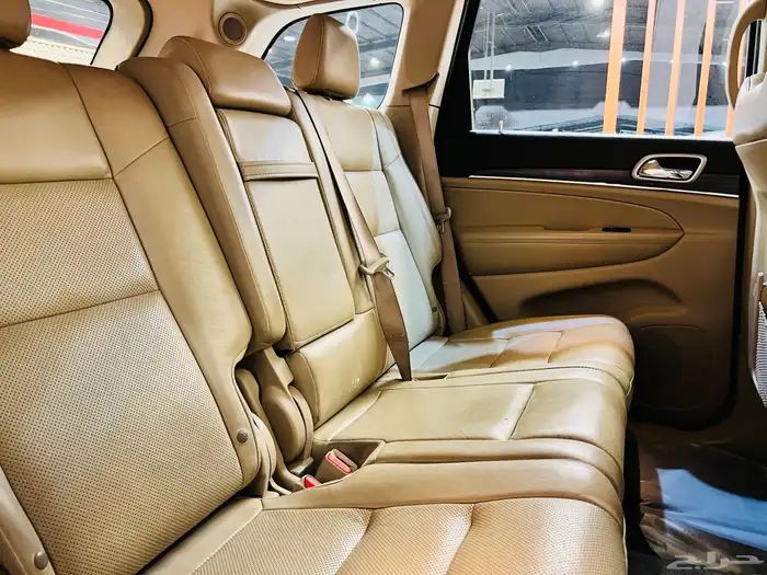 جراند شيروكي 2019 V6 لمتد (( بحاله ممتازه )) 12