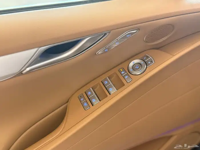 جينسيس G80 2025 7