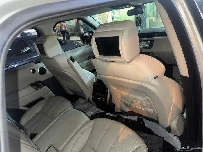 رنج روفر اسبورت 11