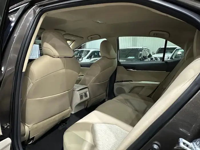 تويوتا كامري LE استاندر 2019 8