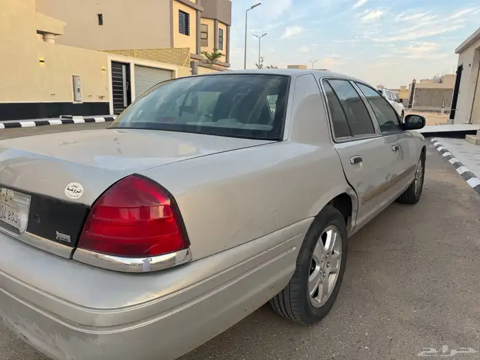 فورد فكتوريا 2011 5