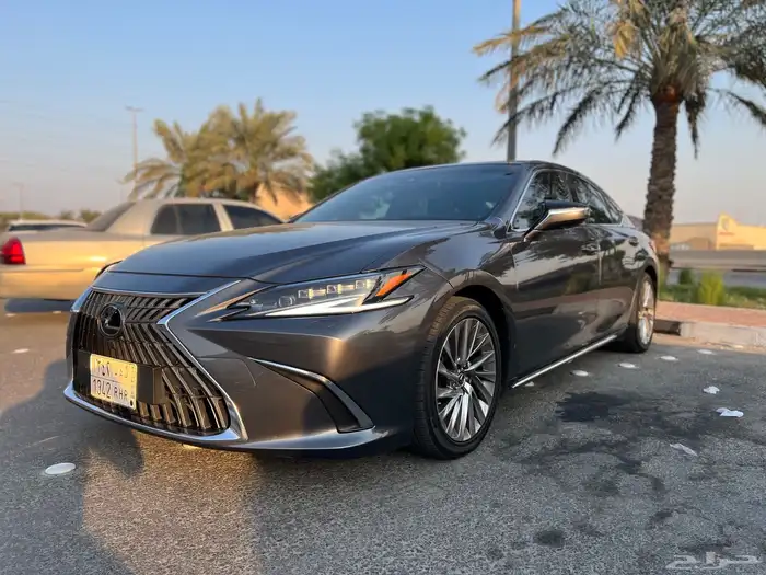 2023 لكزس ES350 DD فل كامل سعودي 1