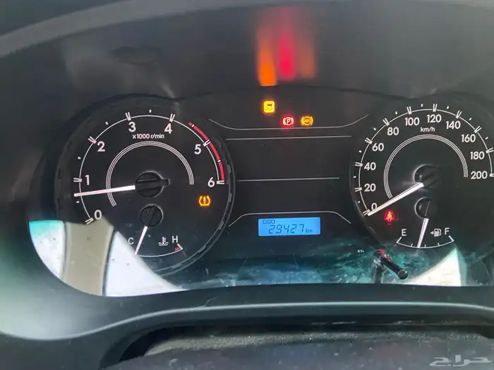 تويوتا هايلوكس   2023 عادي 18