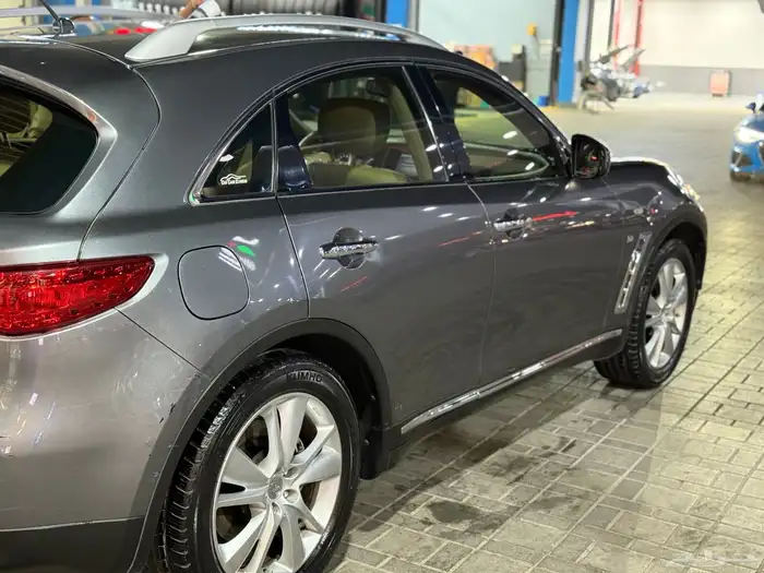 إنفينيتي QX70 2018 4