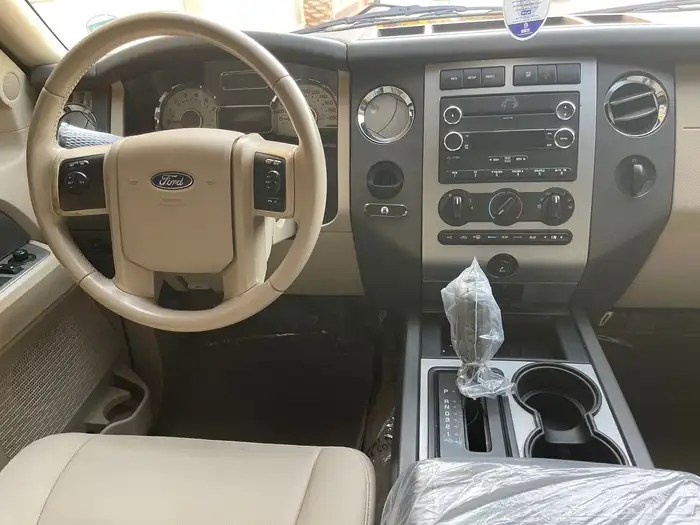 فورد - اكسبيدشن-2014-XLT-طويل- بدون دبل- توكيلات الجزيرة 31