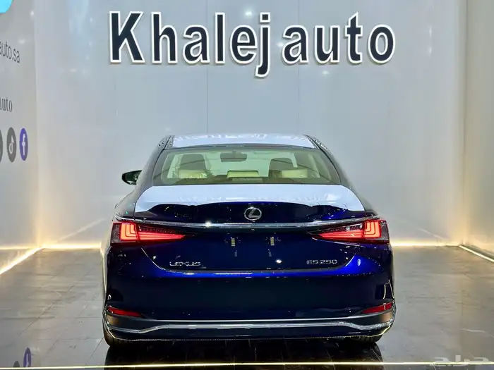 لكزس ES 250 AA موديل 2025 3