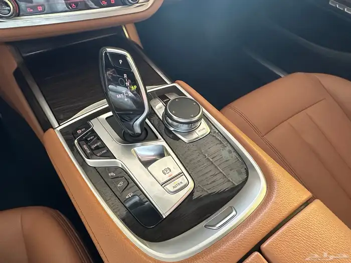 بي ام دبليو 730 م 2018 مخزن عداد 31 ألف كم 20