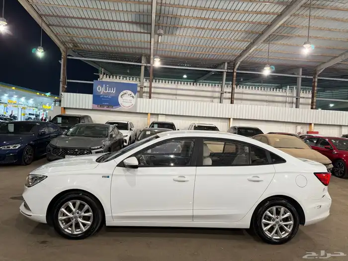 ام جي 5 MG 2022 استاندر السعر 25500 الف 5