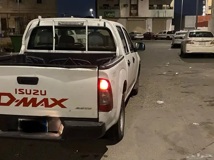 ايسوزو ديماكس 2011  ( مخبطه المكينه ) 3