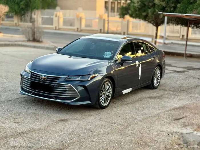 للبيع افالون 2021 ((فل كامل)) نظيفة جدا  ((ممشى قليل)) 4