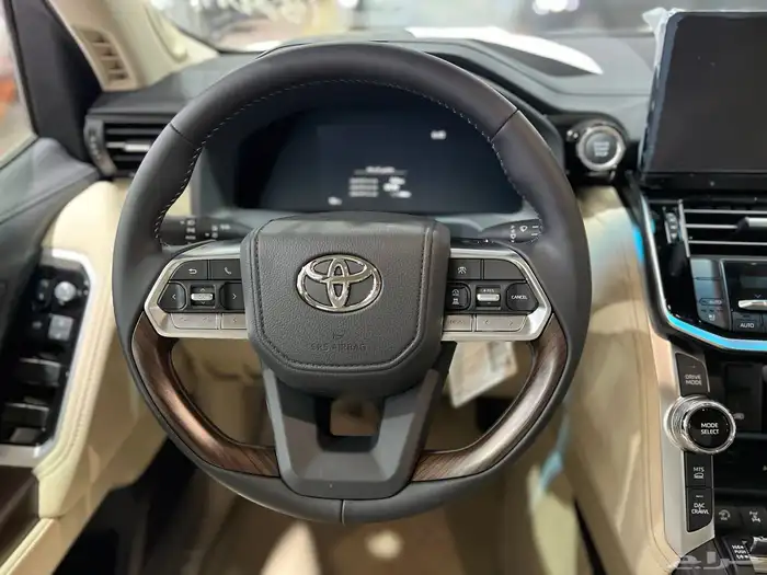 تويوتا   لاندكروزر GXR-S بنزين 2025 جديد سعودي 326.600شامل 20