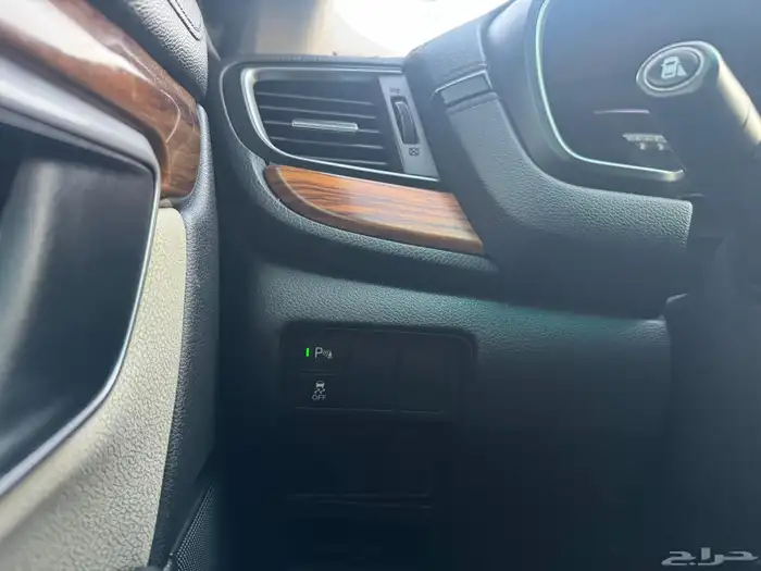 هوندا CRV 2017 فل كامل صيانات وكاله نظيف جدا 44