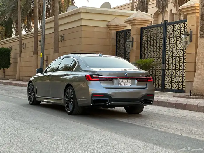 بي ام 740iL 2021 ضمان وصيانه 21