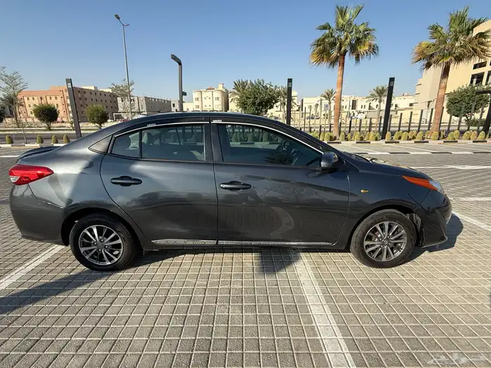 تويوتا يارس 2020 للتنازل 10