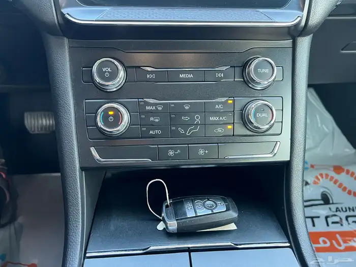 فورد تورس 2021 امبيانتي سعودي نظيفة جدا 25