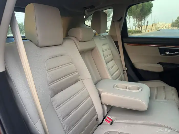 هوندا CRV 2017 فل كامل صيانات وكاله نظيف جدا 36