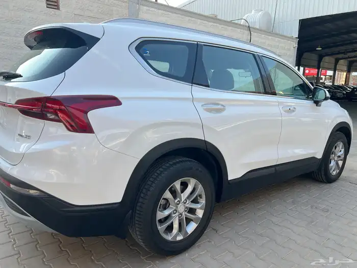 سنتافي 2023 دبل بنزين 7 مقاعد نظيف جدا لدى قمة الاطلال 7