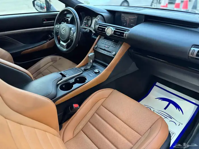 لكزس RC300 2022 بحالة الوكالة 8