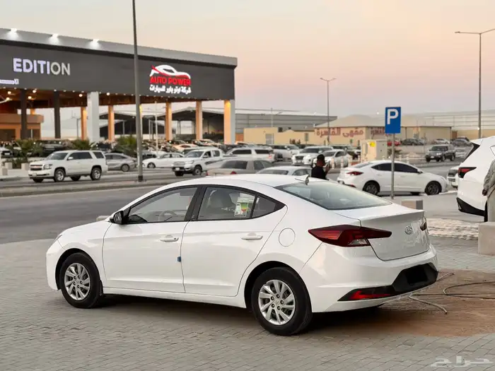 هيونداي النترا 2020 ابيض 1.6 7