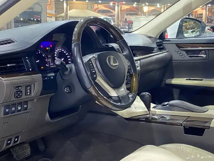 لكزس ES350 فل كامل 4