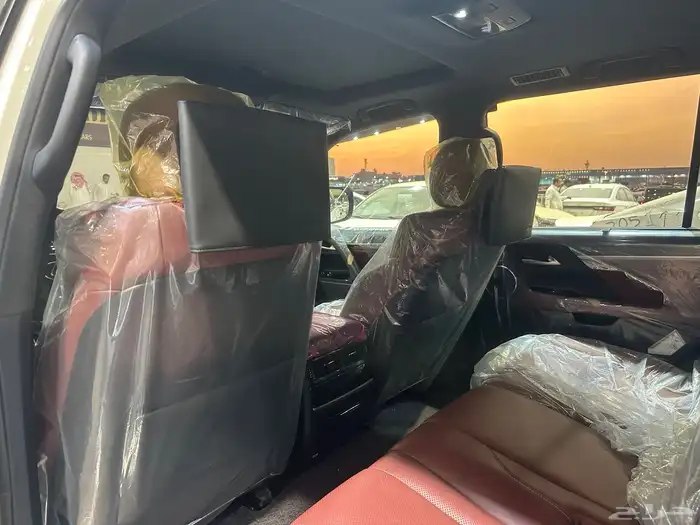 جيب لكزس LX570 سبورت بلس بحاله الوكاله 17