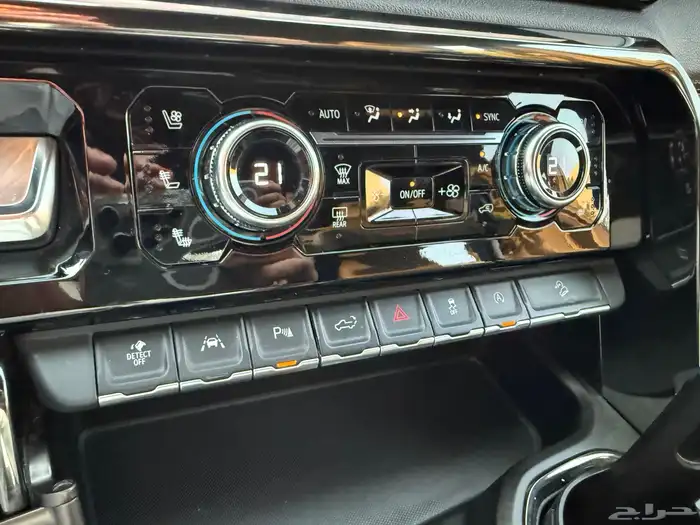 للبيع جمس سيراا AT4 غمارتين 2023 بيج 13