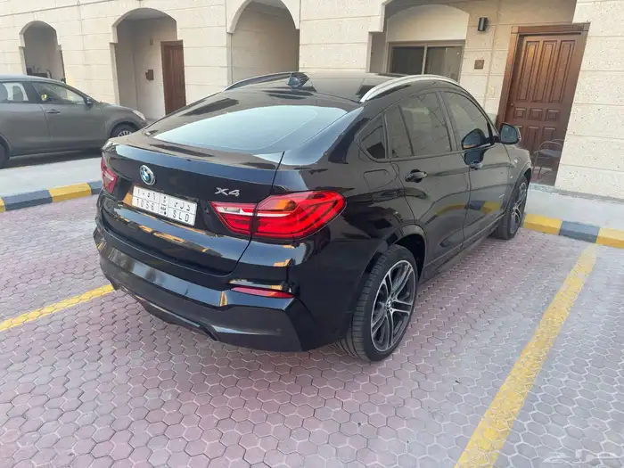 bmw x4 2015 . 149000 km 4