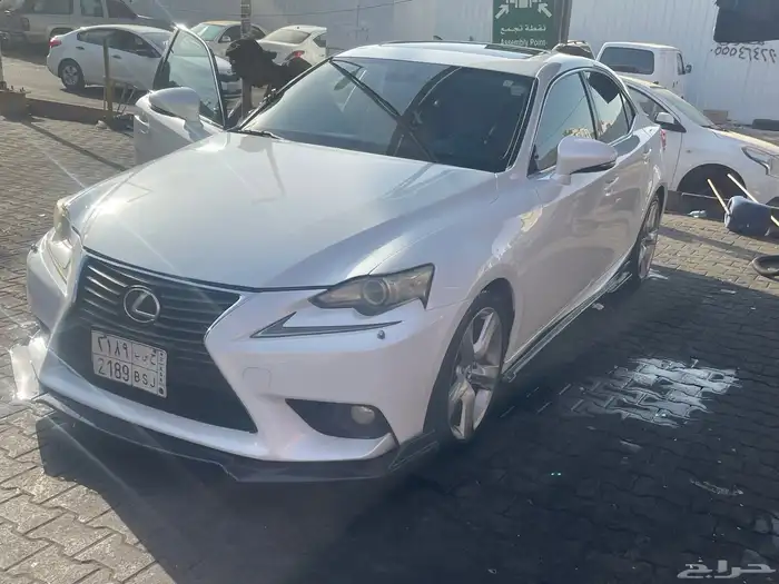 لكزس is 350 2014 1
