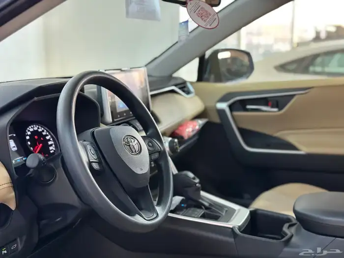 تويوتا راف فور XLE بنزين 2025 5