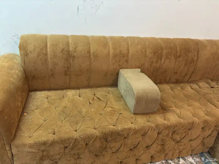 كنب ومساند وزوليه كلهم مع بعض بنفس السعر 0