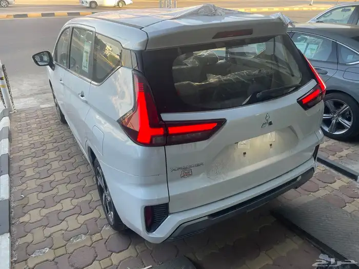 ميتسوبيشي اكسباندر شبه وكاله 2024 5