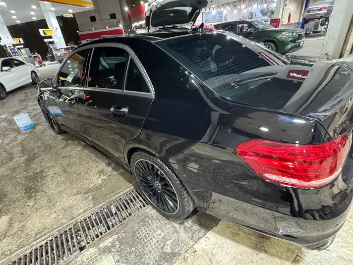 مرسيدس E300 Model 2015 8