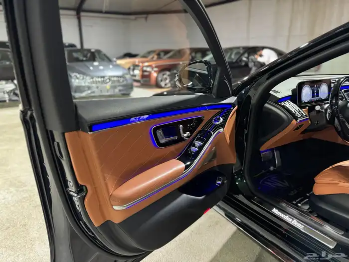 مرسيدس الجوهره شاشات خلفيه 27