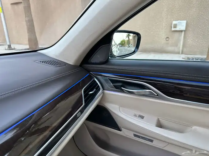 بي ام 740 ماشي فقط 73 الف بدي وكاله صيانات وكاله 11