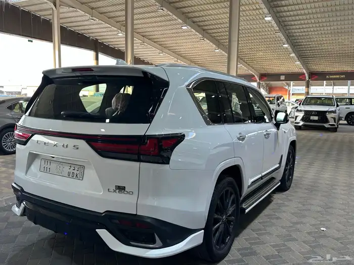 لكزس 2025 LX600سعودي F sport 3
