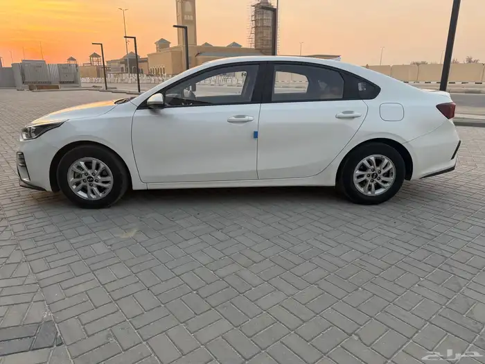 كيا سيراتو K3 مواصفات عالية 0