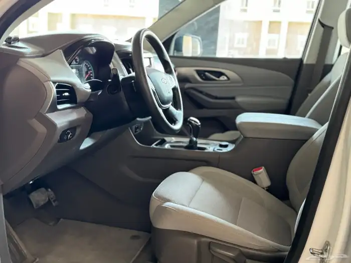 شيفروليه ترافيرس موديل 2018 نظيف جدا 23