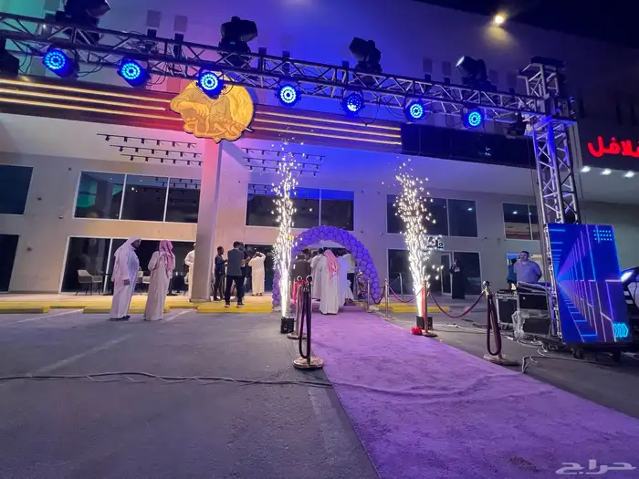 افتتاح المحلات التجارية بالأحساء 0