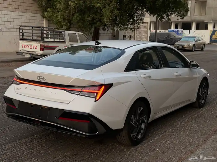 هونداي النترا 2025 فل الفل اعلي مواصفات بطاقه جمركيه جديد 4