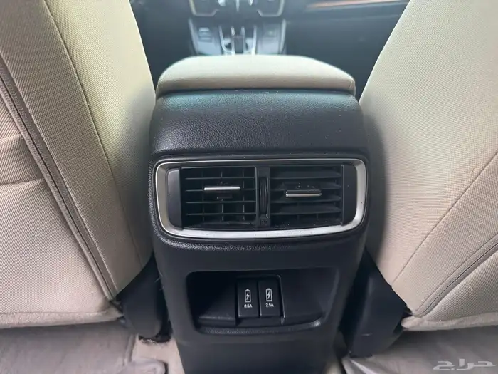 هوندا CRV 2017 فل كامل صيانات وكاله نظيف جدا 39